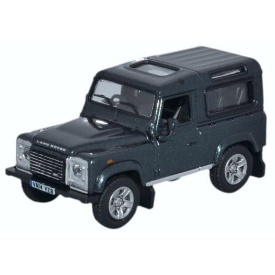Oxford Diecast 1:76 Land Rover Defender 90 Station Wagon Santorini Black
