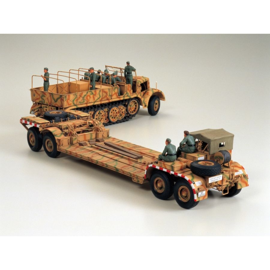 Tamiya Model Kit 1:35 18 Ton Half Track Famo & Transporter