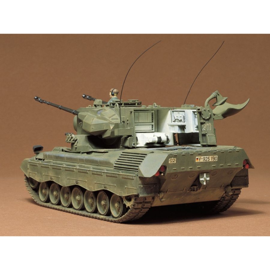 Tamiya Model Kit 1:35 Flakpanzer Gepard