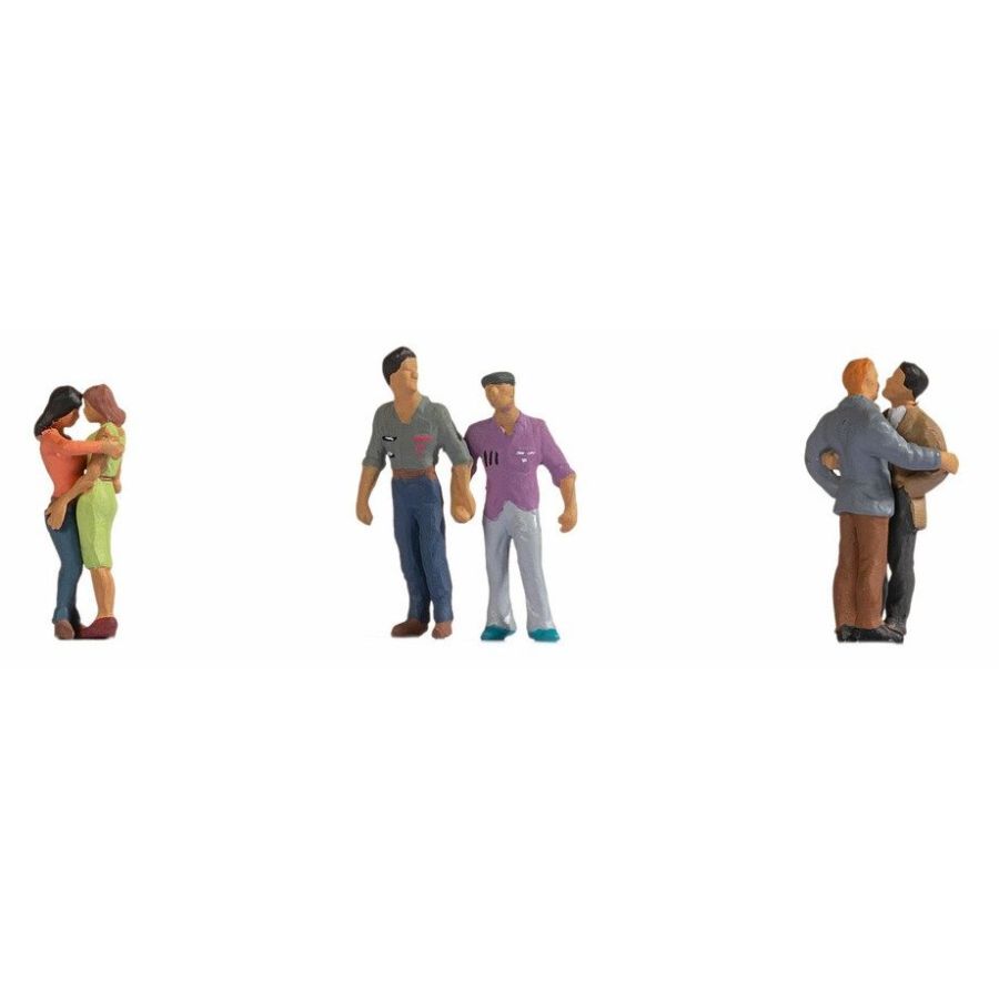 Noch Rail Buildings & People HO-OO Lovers