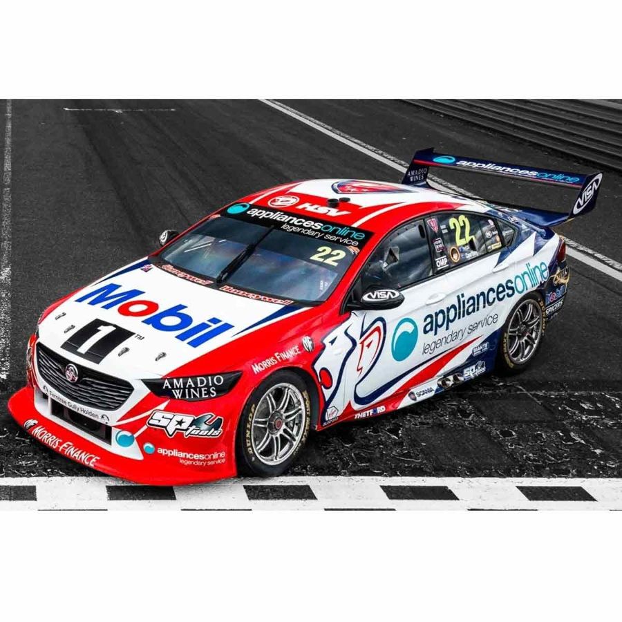 Biante Diecast 1:18 Holden ZB Commodore Courtney Perkins Sandown Retro Livery
