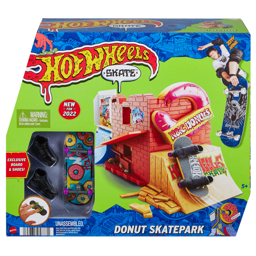 Hot Wheels Skate Finger Skateboard Drop In Skate Set & Board Assorted
